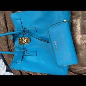 like new, Michael kors handbag
